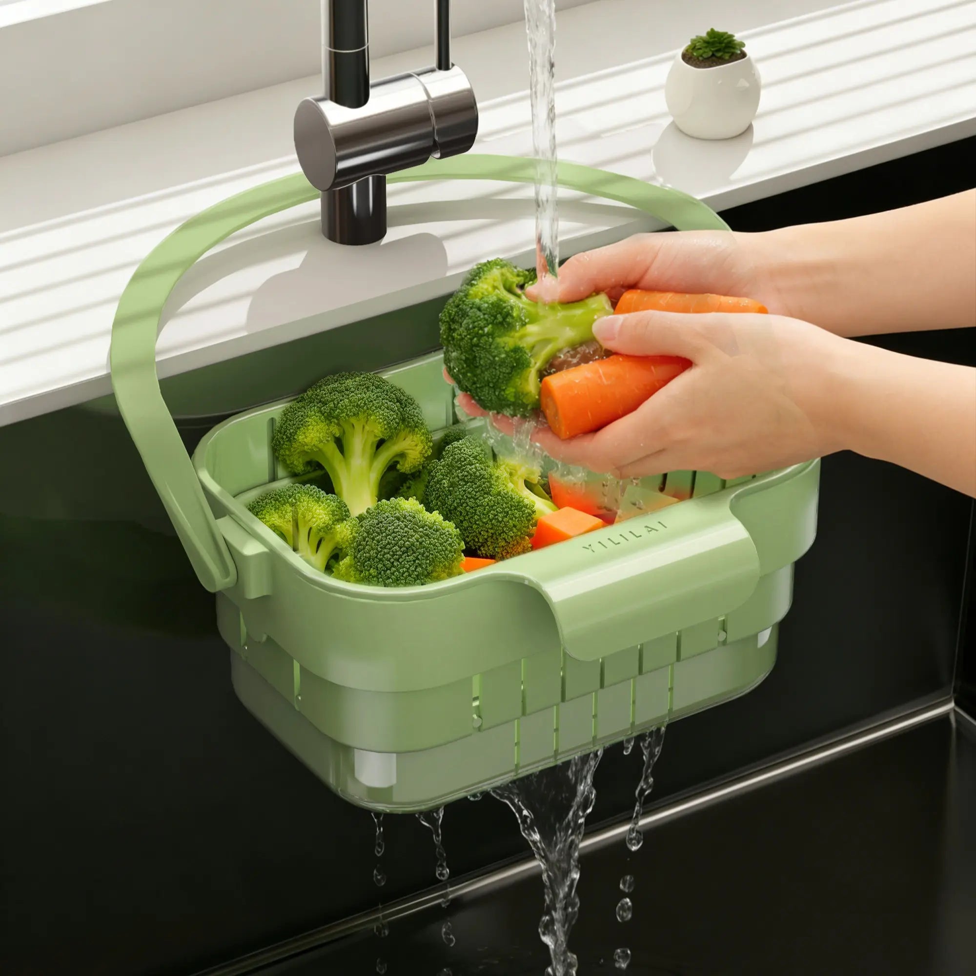 Over the Sink Colander Basket, Adjustable Expandable Vegetable Fruit Washing Strainer, Strainers for Kitchen, Plastic Food Draining Drainer Rack, Keep Counter Dry for Kitchen Food Prep
